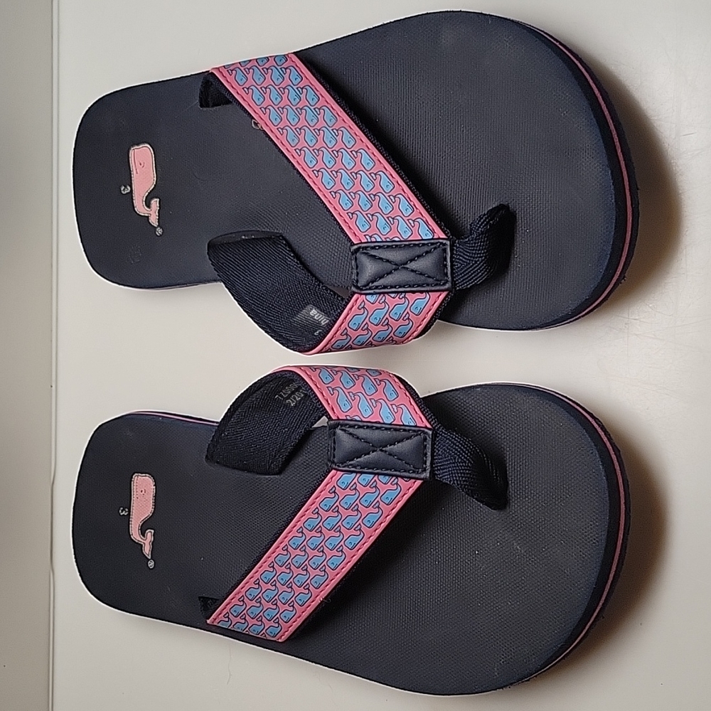 Vineyard Vines flip flops